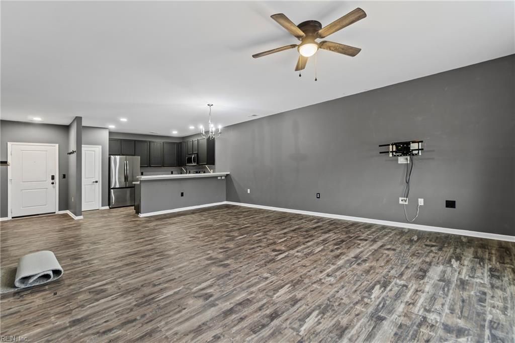4332 Hillingdon Bnd Apt 205, Chesapeake, VA 23321