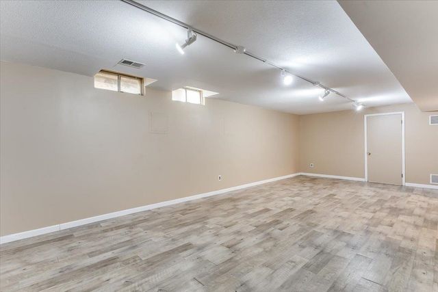 10 Argon Dr, Goddard, KS 67052