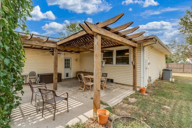 10 Argon Dr, Goddard, KS 67052