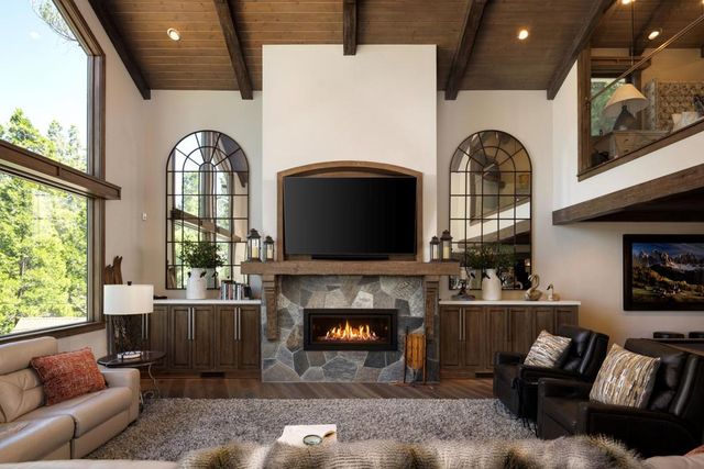 264 Ca-173, Lake Arrowhead, CA 92352