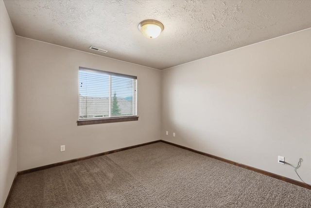 1821 S Shamrock Dr, Spokane Valley, WA 99016