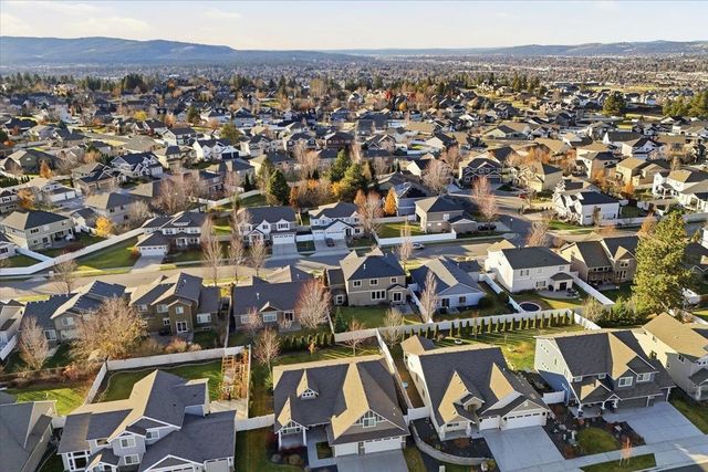 1821 S Shamrock Dr, Spokane Valley, WA 99016