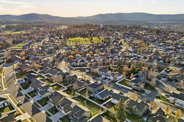 1821 S Shamrock Dr, Spokane Valley, WA 99016