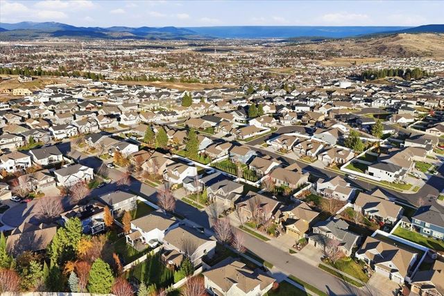 1821 S Shamrock Dr, Spokane Valley, WA 99016