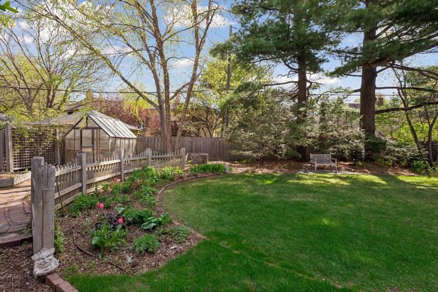 1777 Knox Avenue S, Minneapolis, MN 55403