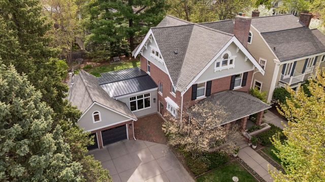 1777 Knox Avenue S, Minneapolis, MN 55403
