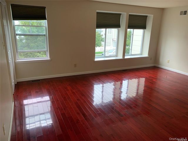 134 Meridian Boulevard A, Arverne, NY 11692