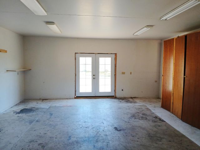 1360 W Linn Road, Eagle Point, OR 97524