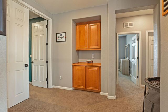 1152 Laureto St, Manteca, CA 95336