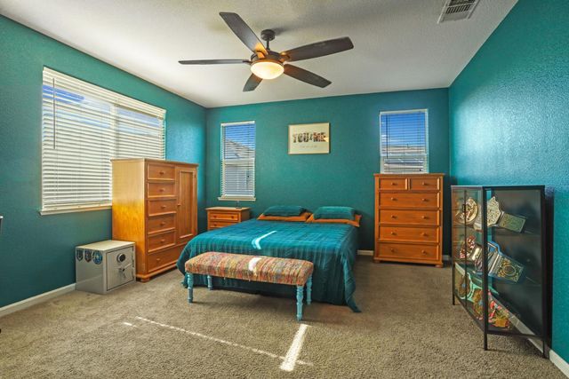 1152 Laureto St, Manteca, CA 95336