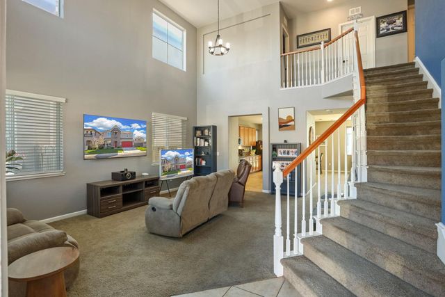 1152 Laureto St, Manteca, CA 95336