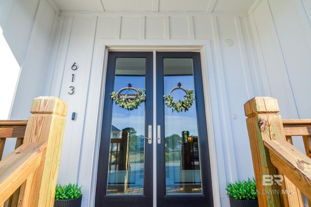 613 Hernando Place, Dauphin Island, AL 36528