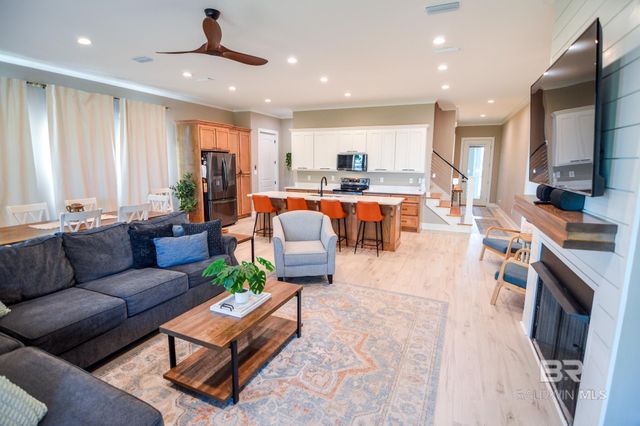 613 Hernando Place, Dauphin Island, AL 36528