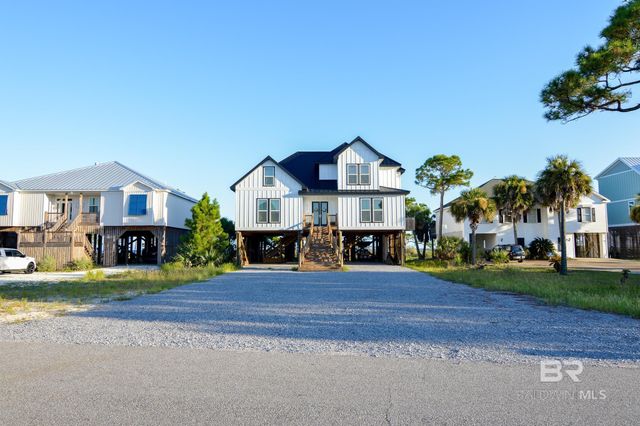 613 Hernando Place, Dauphin Island, AL 36528