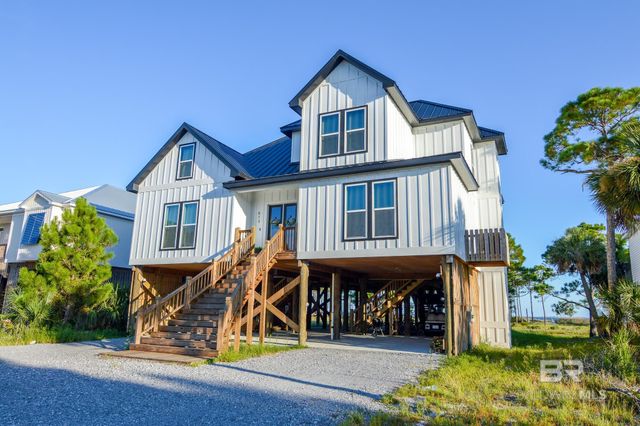 613 Hernando Place, Dauphin Island, AL 36528