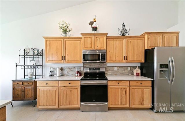 2209 S Preakness Way, Nampa, ID 83686