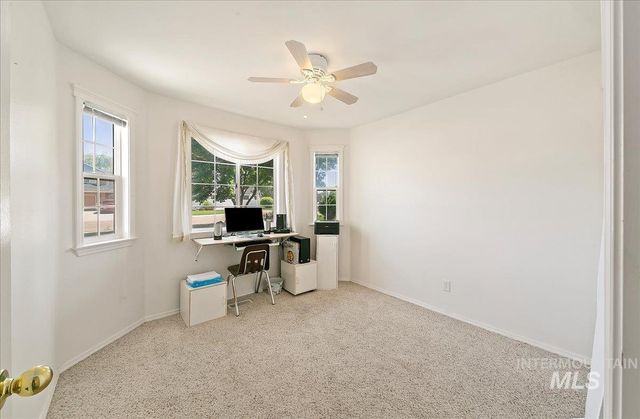 2209 S Preakness Way, Nampa, ID 83686