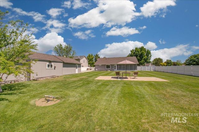 2209 S Preakness Way, Nampa, ID 83686