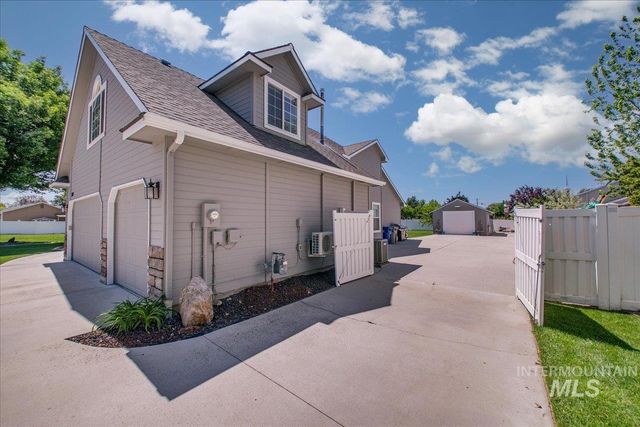 2209 S Preakness Way, Nampa, ID 83686