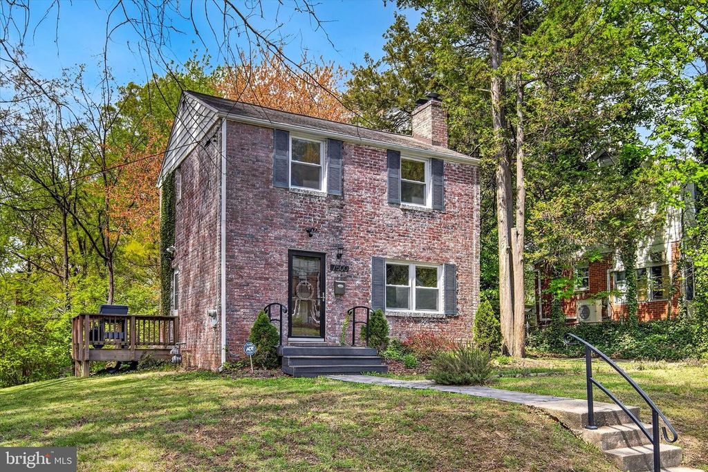 Image 1 of property listing at 7500 16TH AVE, Takoma Park, MD 20912