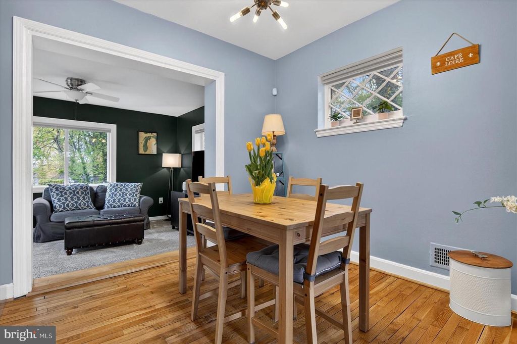 Image 9 of property listing at 7500 16TH AVE, Takoma Park, MD 20912