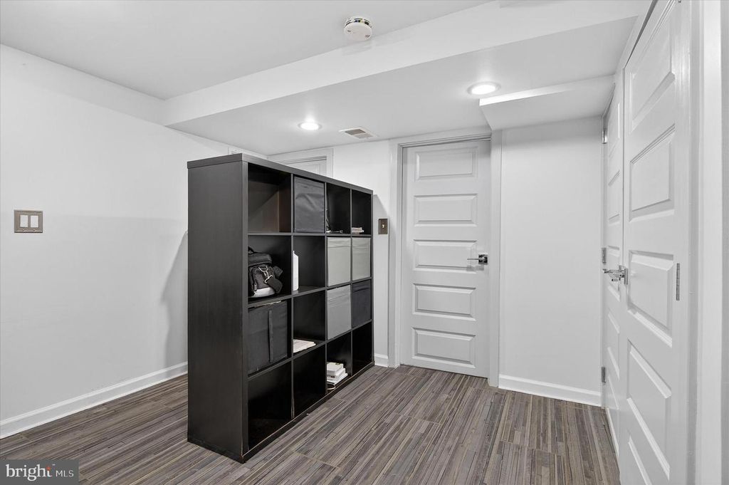 Image 26 of property listing at 7500 16TH AVE, Takoma Park, MD 20912