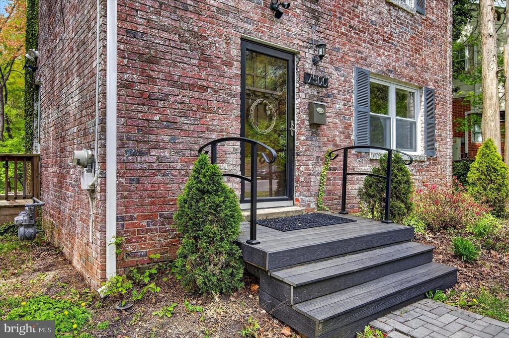 Image 3 of property listing at 7500 16TH AVE, Takoma Park, MD 20912