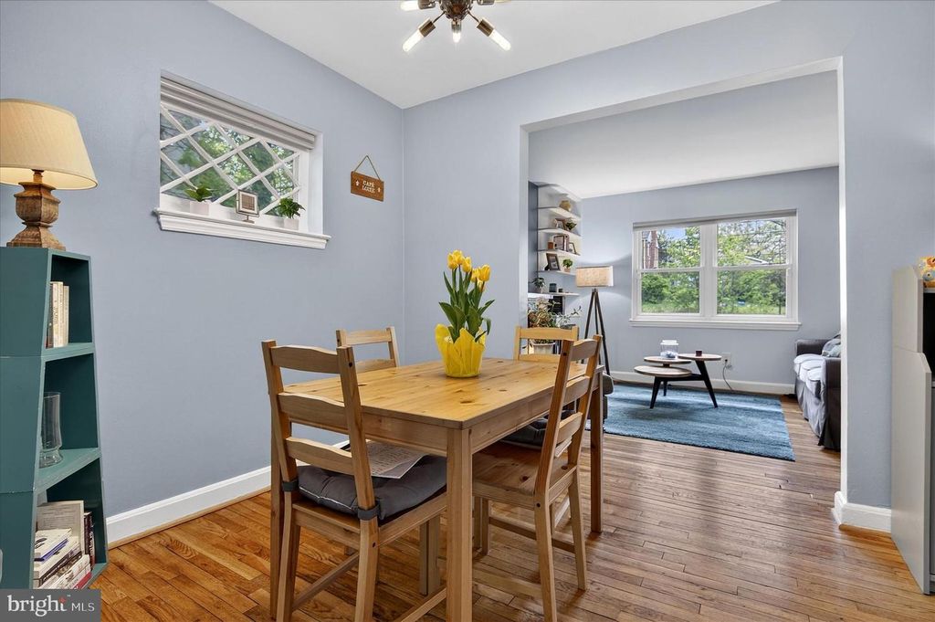 Image 7 of property listing at 7500 16TH AVE, Takoma Park, MD 20912