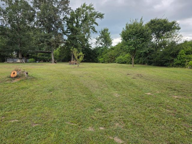 11656 Oak Moss Ln, Willis, TX 77378