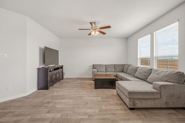 1106 Burlingame Drive, Cleburne, TX 76033