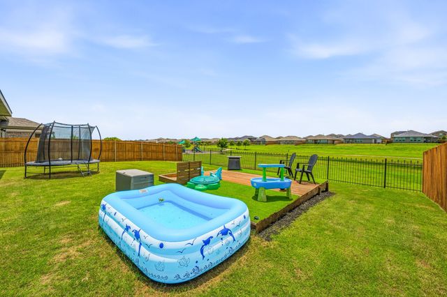 1106 Burlingame Drive, Cleburne, TX 76033