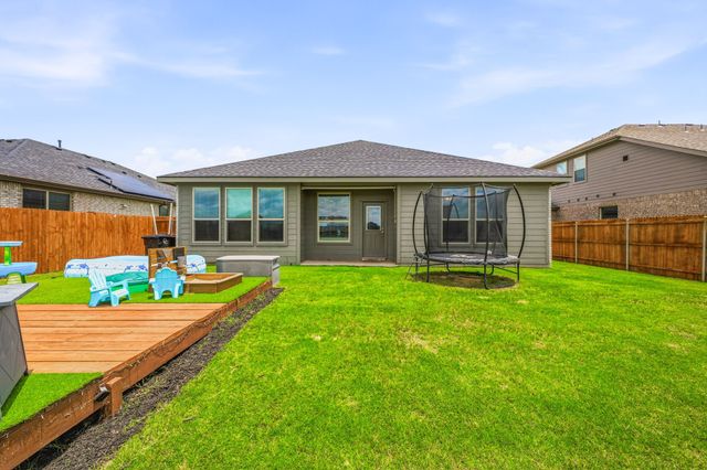 1106 Burlingame Drive, Cleburne, TX 76033