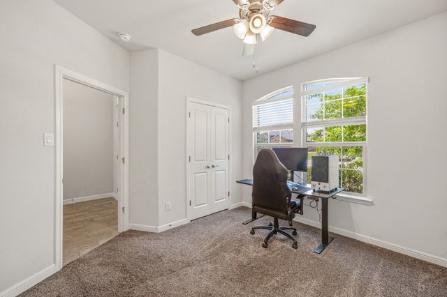 1106 Burlingame Drive, Cleburne, TX 76033