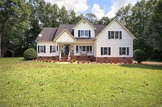 9079 Coles Landing DR, Gloucester, VA 23061