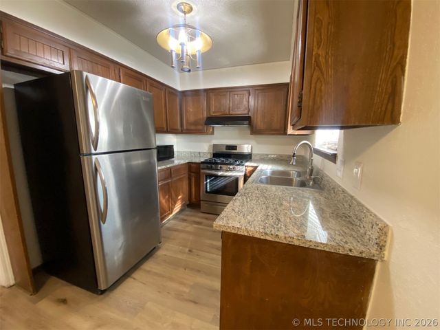 2519 E 74th Place, Tulsa, OK 74136