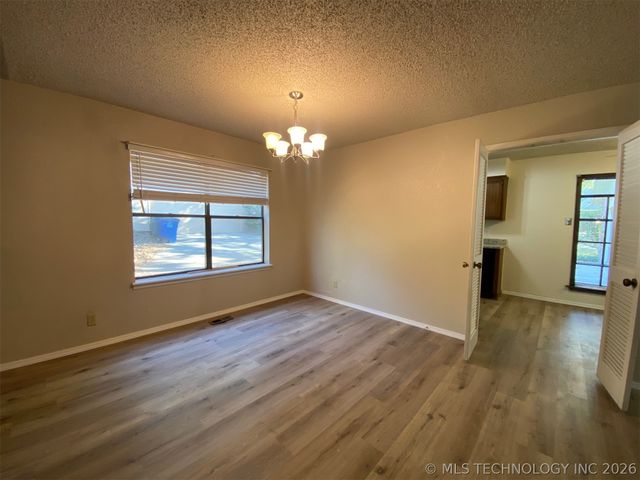 2519 E 74th Place, Tulsa, OK 74136