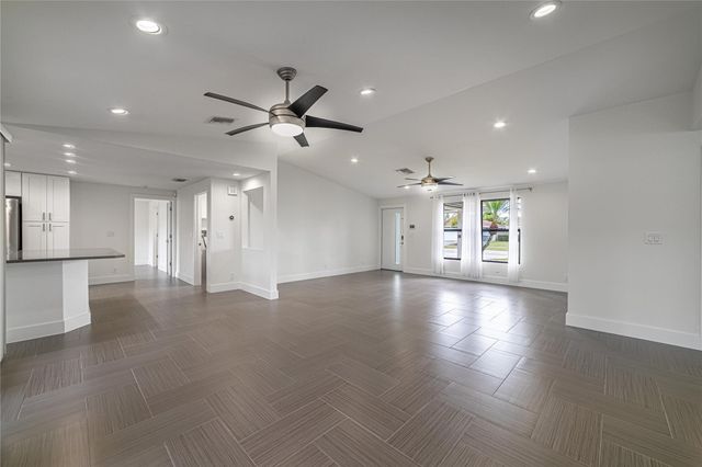 8460 Raymond Drive, Boynton Beach, FL 33472