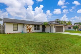 8460 Raymond Drive, Boynton Beach, FL 33472