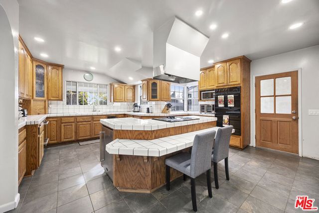 1061 N Euclid Street, La Habra, CA 90631