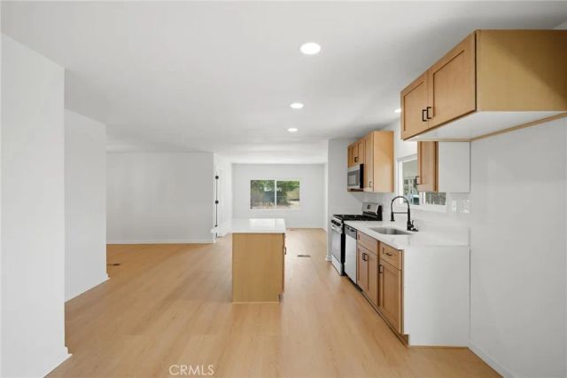 966 Bettina Way, San Jacinto, CA 92582