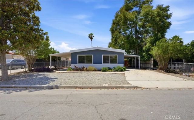 966 Bettina Way, San Jacinto, CA 92582