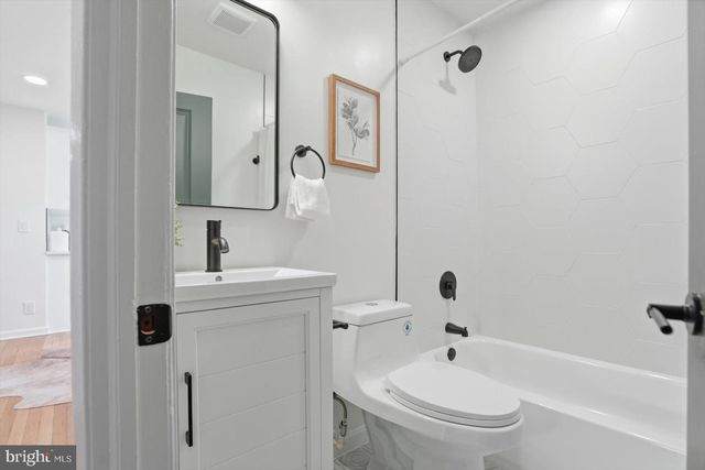 2505 LAKEWOOD CT, Baltimore, MD 21234