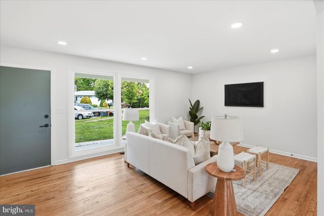 2505 LAKEWOOD CT, Baltimore, MD 21234