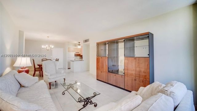 7441 Wayne Ave 6L, Miami Beach, FL 33141