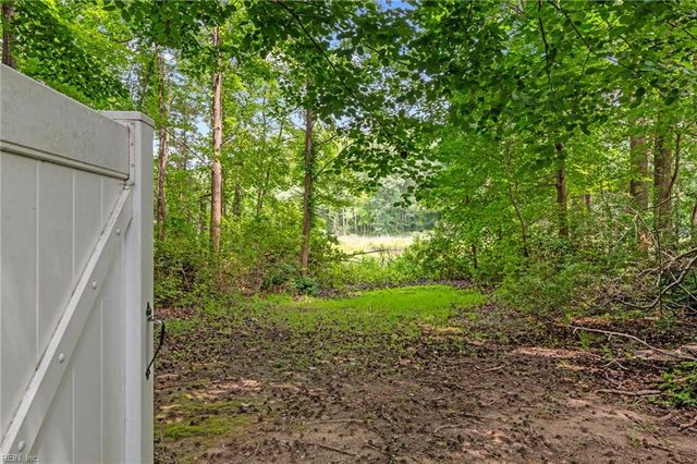 314 Vista Point DR, Hampton, VA 23666