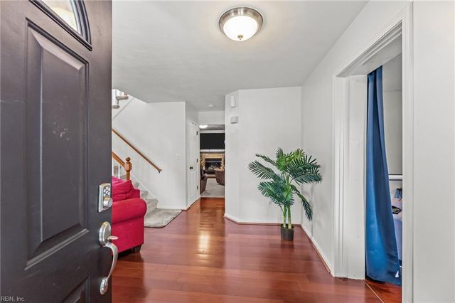 314 Vista Point DR, Hampton, VA 23666