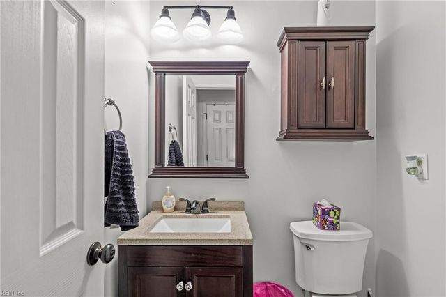 314 Vista Point DR, Hampton, VA 23666