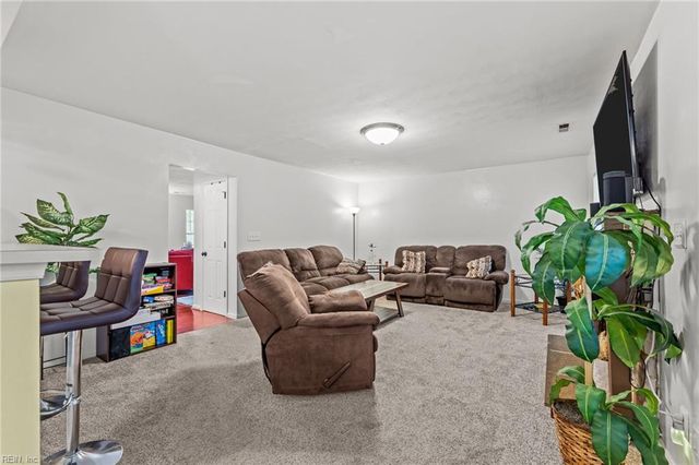 314 Vista Point DR, Hampton, VA 23666