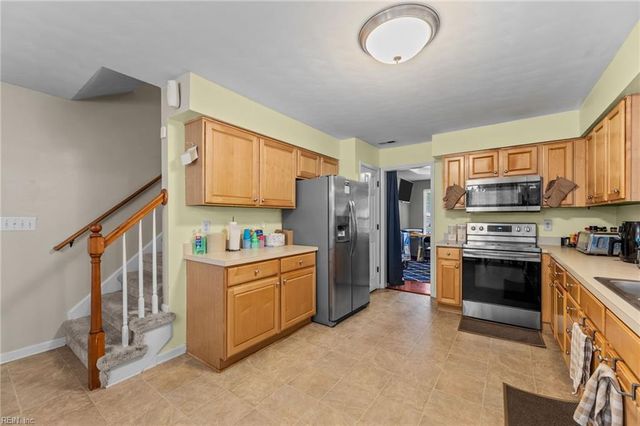 314 Vista Point DR, Hampton, VA 23666