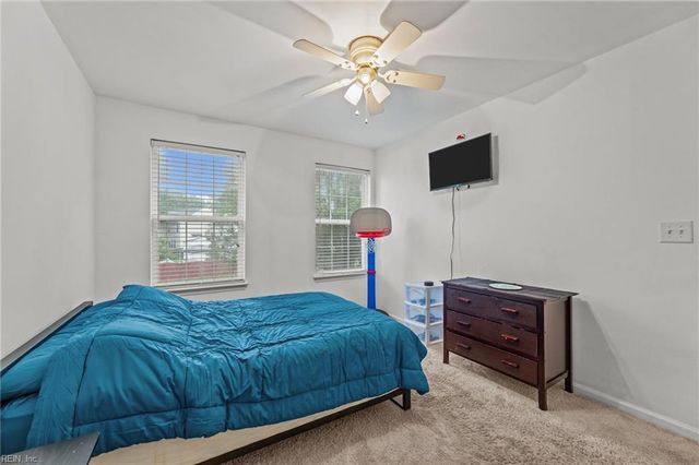 314 Vista Point DR, Hampton, VA 23666